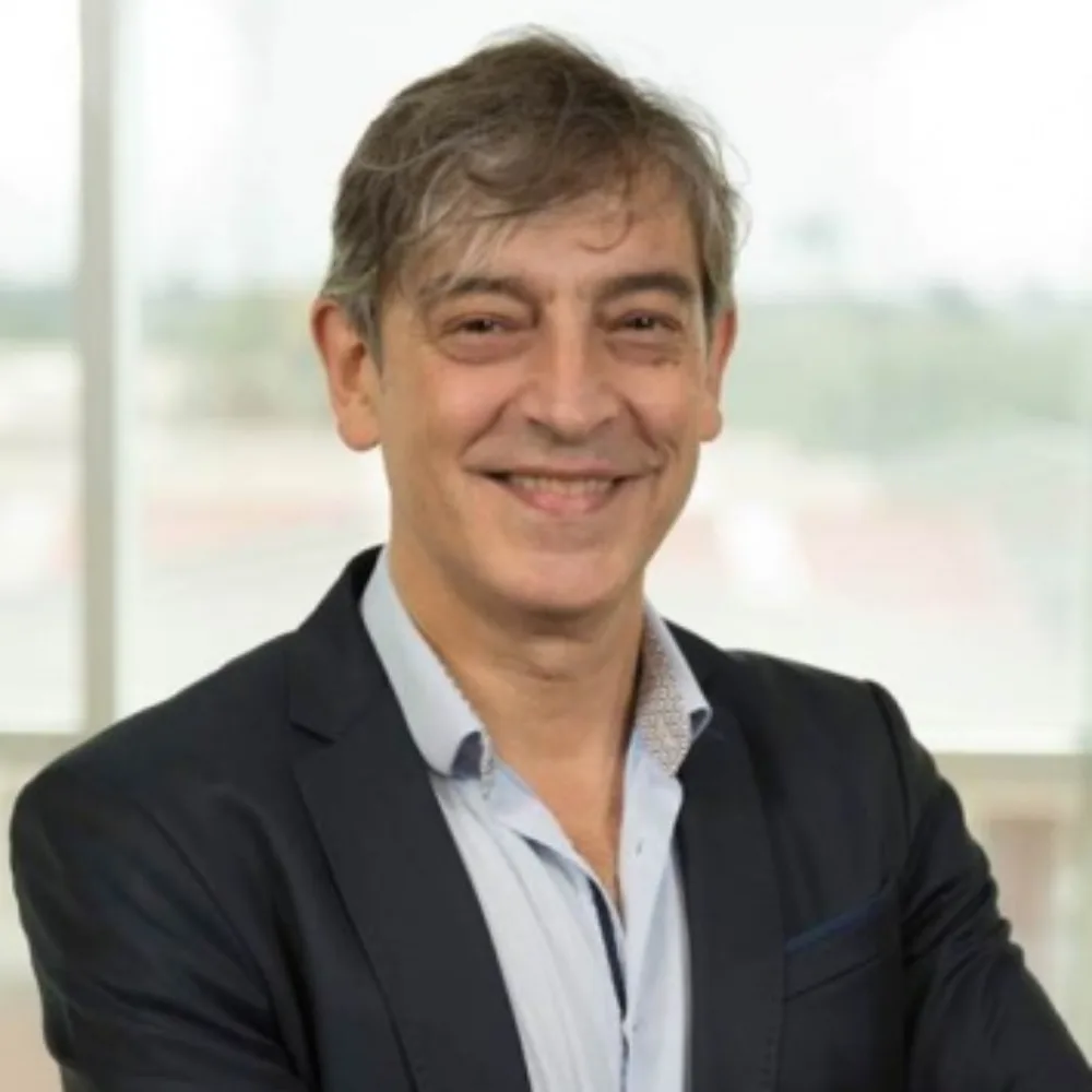 Carlos Buesa